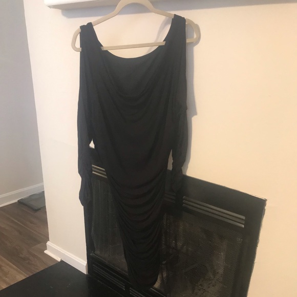 Black bodycon dress. Size 1x - Picture 3 of 6